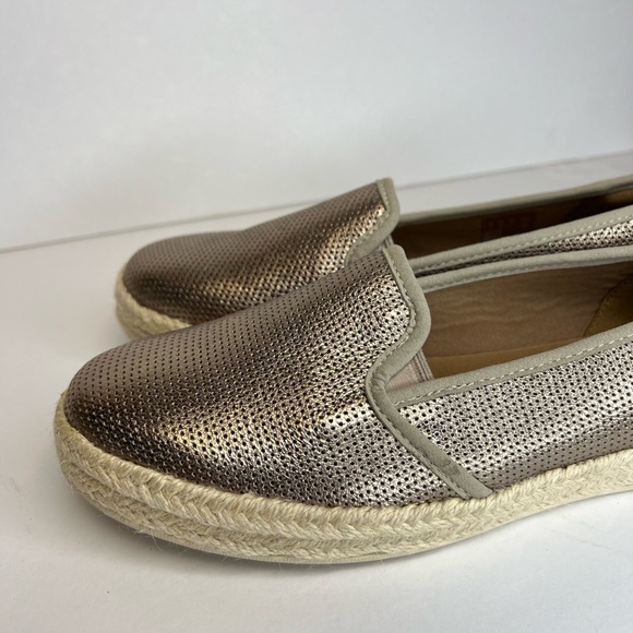 Clarks Collection Womens Azella Theoni Rose Gold Metallic Slip Ons Sz 8.5M NWOB - Picture 8 of 16
